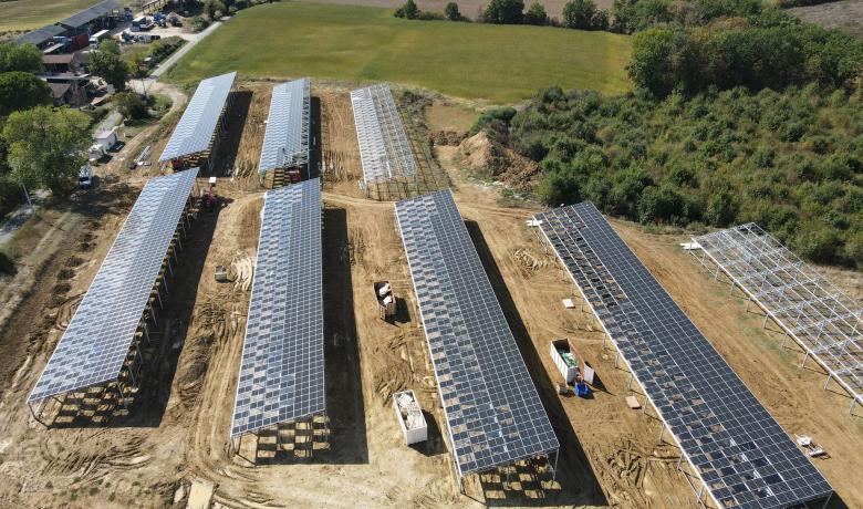 Apex Energies Granzotto - fotovoltaïsche serre - Hedafor - Deforche 